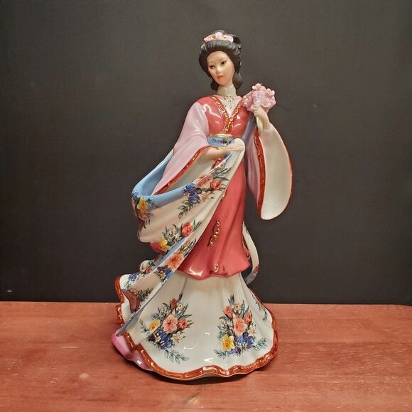 The Plum Blossom Princess by Lena Liu by The Danbury Mint - Picture 1 of 8